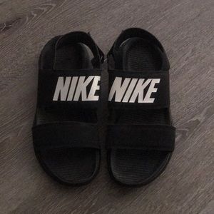 nike sandals